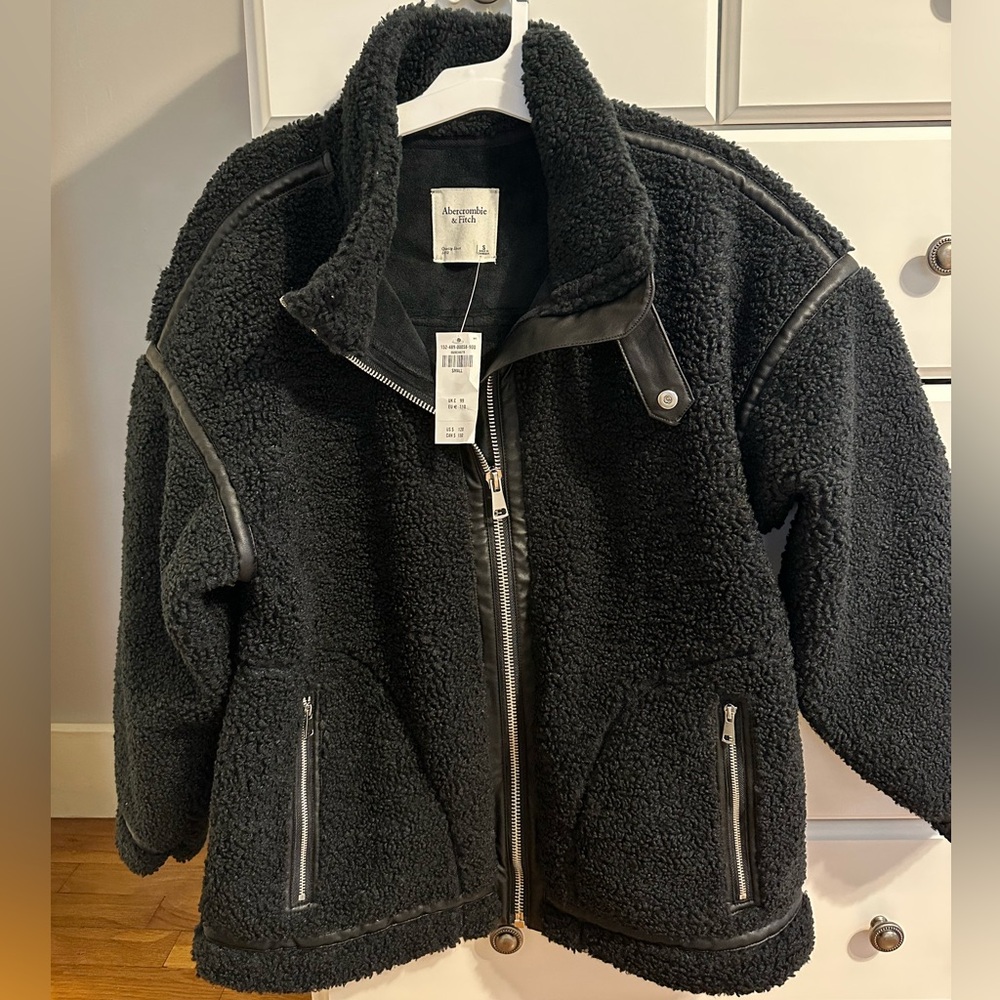 Abercrombie & Fitch Contrast Trim Sherpa Avaitor Jacket NWT